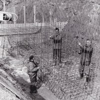 Vodní dílo na Střele u Žlutic - ve výstavbě 1965-1968 | výztuž dna injekční štoly - duben 1966