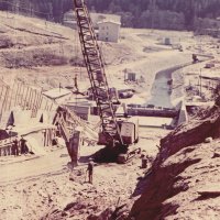 Vodní dílo na Střele u Žlutic - ve výstavbě 1965-1968 | budování zdí skluzu v dubnu až květnu roku 1967