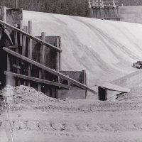 Vodní dílo na Střele u Žlutic - ve výstavbě 1965-1968 | objekt přelivu hráze - červenec 1967