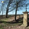 Žlutice - Spinkův kříž | Spinkův kříž nad Žluticemi při silnici do Štědré po celkové obnově - duben 2016