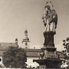 Ostrov - socha sv. Jana Nepomuckého | socha světce Nepomuckého před rokem 1945
