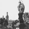 Ostrov - socha sv. Jana Nepomuckého | sv. Jan Nepomucký před rokem 1945