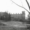 Chyše - zámek | severovýchodní průčelí zámeckého objektu na jaře roku 1989