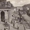 Karlovy Vary - Mlýnská kolonáda | prostor před Mlýnskou kolonádou ve 40. letech 20. století