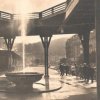 Karlovy Vary - Vřídelní kolonáda | provizorní dřevěný pavilon na fotografii z roku 1943