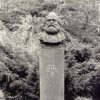 Karlovy Vary - busta Karla Marxe | busta Karla Marxe v parku u restaurace Malé Versailles v době  před rokem 1989