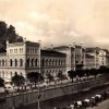 Karlovy Vary - Lázeňský dům (Lázně III) | Lázeňský dům (Lázně III) na historické pohlednci z roku 1943