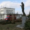 Karlovy Vary - pomník Jurije Gagarina | pomník Jurije Gagarina u letiště na počátku 21. století