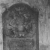 Bochov - kaple Nejsvětější Trojice | kamenný reliéf Nejsvětější Trojice v interiéru zdevastované kaple v době po roce 1950
