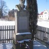 Protivec - busta Tomáše Garrigua Masaryka | přední strana pomníku - únor 2011