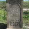 Záhořice - železný kříž | věnovací nápis na podstavci - duben 2012