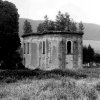 Branišov - kostel sv. Blažeje | ruiny poutního kostela sv. Blažeje na břehu Blažejského rybníku u Branišova v době před rokem 1989