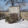 Dalovice - pomník obětem 1. světové války | pomník obětem 1. světové války od jihovýchodu - únor 2013