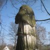 Svinov - socha sv. Jana Nepomuckého | poničená vrcholová plastika - duben 2013