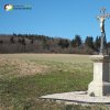 Mirotice - Kauznův kříž | obnovený Kauznův kříž u Mirotic po celkové rekonstrukci od jihovýchodu - březen 2017