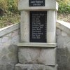 Vodná - pomník obětem 1. světové války | portálový pomník v podobě edikuly - červenec 2018