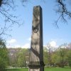 Mariánské Lázně - Heidlerův obelisk | přední strana obelisku - květen 2012