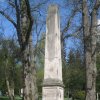 Mariánské Lázně - Heidlerův obelisk | kamenný Heidlerův obelisk - květen 2012