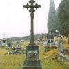 Velichov - pomník obětem 1. světové války | zchátralý pamětní kříž na jaře roku 2005