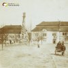 Žlutice - panský dům | dům čp. 1 v sousedství radnice na náměstí na historické fotografii z doby kolem roku 1900