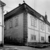 Žlutice - panský dům | úřední dům čp. 1 před novodobými úpravami na fotografii z roku 1953