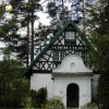 Třídomí - kaple | bývalá kaple sloužící jako vstupní předsíň rekreační chaty u Třídomí - červenec 2003