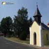 Vintířov - kaple sv. Anny | udržovaná pseudogotická obecní kaple sv. Anny ve Vintířově od východu - srpen 2015