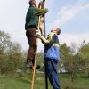 Skoky - Vysoký kříž | poslední úpravy kříže - duben 2011 (foto Petr Lněnička)