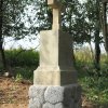 Semtěš - pískovcový kříž | obnovený pískovcový kříž u Semtěše - září 2017