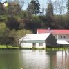 Záhořice - Strabovský mlýn | areál bývalého Strabovského mlýnu na břehu velkého rybníku v údolí říčky Střely u Záhořic od severovýchodu - duben 2016