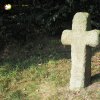 Komorní Dvůr - smírčí kříž | kamenný smírčí kříž pod Komorní hůrkou u Komorního Dvora - září 2016