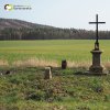Domašín - Rohmův kříž | přední pohledová strana obnoveného Rohmova kříže u Domašína - duben 2016
