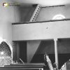 Víska - kostel sv. Petra a Pavla | dřevěná kruchta v interiéru vyrabovaného kostela sv. Petra a Pavla u Vísky v roce 1963