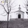 Žlutice - kaple sv. Jana Nepomuckého | pseudorománská rotunda sv. Jana Nepomuckého nad Žluticemi od východu na fotografii z 60. let 20. století