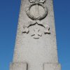 Heřmanov - pomník obětem 1. světové války | reliéf válečného kříže - březen 2018