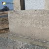 Heřmanov - pomník obětem 1. světové války | odsekaný původní německý věnovací nápis na patce pomníku obětem 1. světové války u Heřmanova - březen 2018