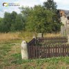 Mrázov - pomník obětem 1. světové války | zchátralý pomník před usedlostí čp. 17 na jihovýchodním okraji návsi uprostřed vsi Mrázov - červenec 2018