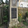 Mrázov - pomník obětem 1. světové války | zchátralý pomník v Mrázově - červenec 2018