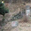 Korunní - pomník obětem 1. světové války | zdevastovaný pomník obětem 1. světové války při silnici z Korunní do Kamence - leden 2020