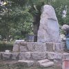 Božičany - pomník obětem 1. světové války | přebudování torza původního objektu na pomník obětem válek v roce 2006