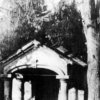 Ostrov - kaple sv. Jana Nepomuckého | kaple sv. Jana Nepomuckého v ostrovském zámeckém parku na počátku 20. století