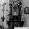 Svatobor - kostel Nanebevzetí Panny Marie | oltář Jezulátka v interiéru kostela v roce 1953