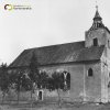 Ryžovna - kostel sv. Václava | severozápadní průčelí zdevastovaného kostela sv. Václava v Ryžovně na snímku z roku 1963