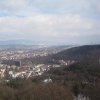 Karlovy Vary - rozhledna Diana | výhled z rozhledny Diana severozápadním směrem do údolí řeky Ohře s Krušnými horami v pozadí - březen 2010
