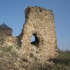 Bochov - hrad Hartenštejn | dochované torzo jižní části hradební zdi - duben 2013