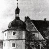 Kozlov - zámek | severní průčelí zámku s nárožní věží na kresbě A. Levého z konce 19. století