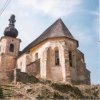 Kozlov - kostel Nanebevzetí Panny Marie | zchátralý kostel Nanebevzetí Panny Marie v roce 2002