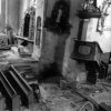 Kozlov - kostel Nanabevzetí Panny Marie | zdevastovaný interiér kostela na počátku 90. let 20. století