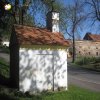 Žlutice - kaple sv. Šebestiána | kaple sv. Šebestiána pod bývalým hospodářským dvorem - duben 2012