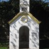 Žlutice - kaple sv. Šebestiána | vstupní průčelí kaple - duben 2012